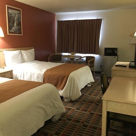 Anderson Chesterfield Travel Inn Daleville Exteriör bild