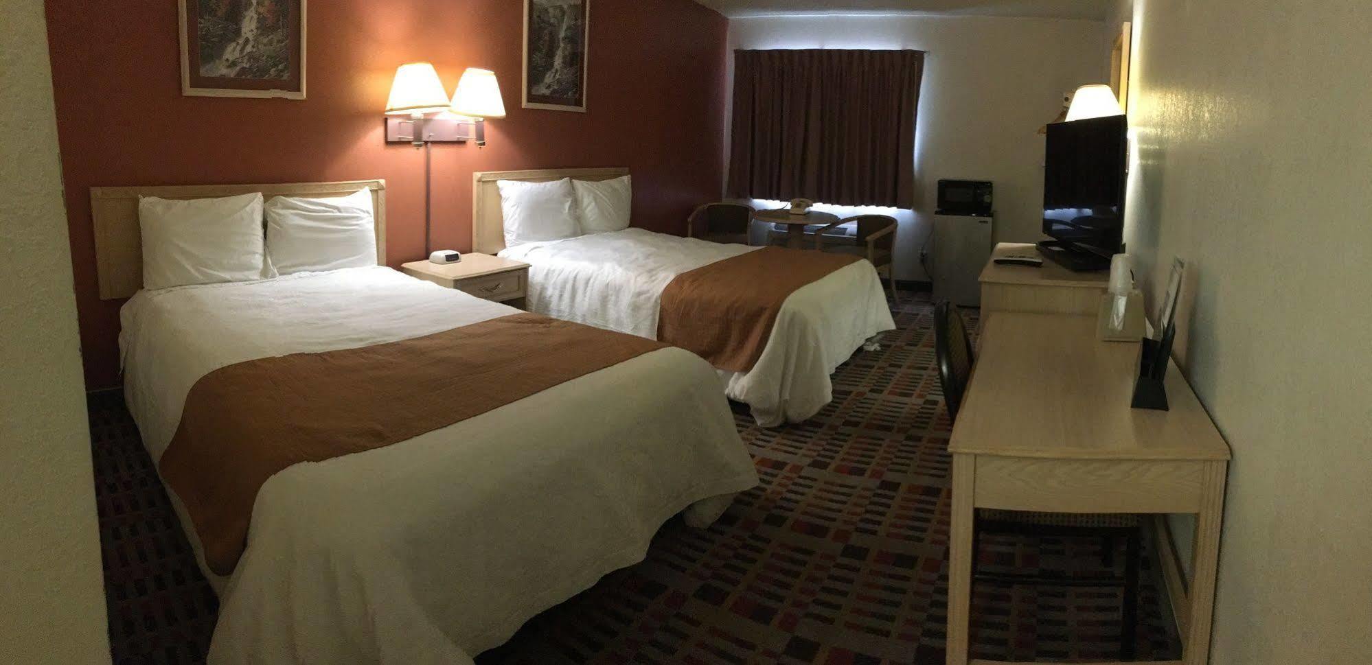 Anderson Chesterfield Travel Inn Daleville Exteriör bild