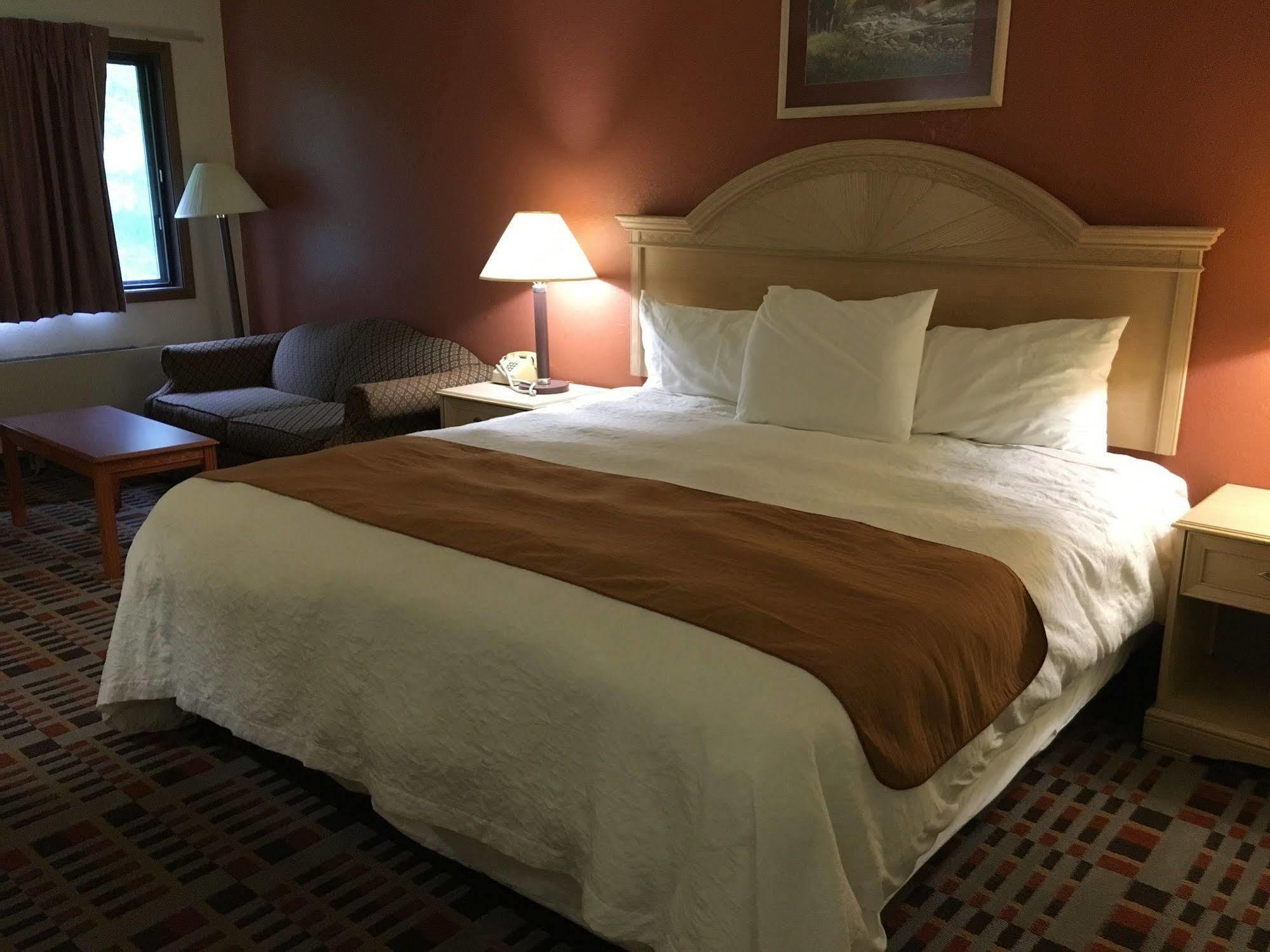 Anderson Chesterfield Travel Inn Daleville Exteriör bild
